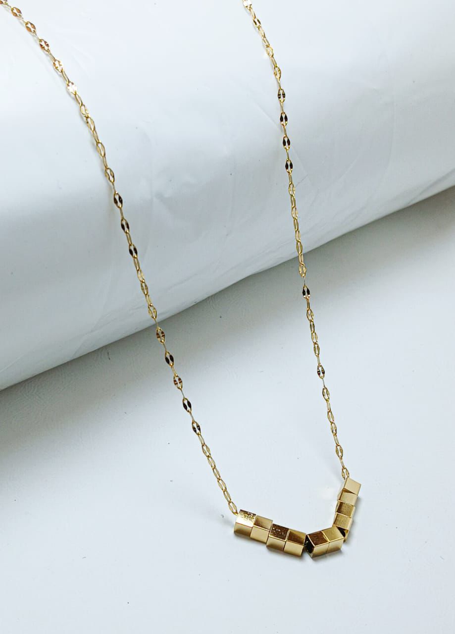 Geometric Gold Cube Pendant Necklace – Minimalist Chic